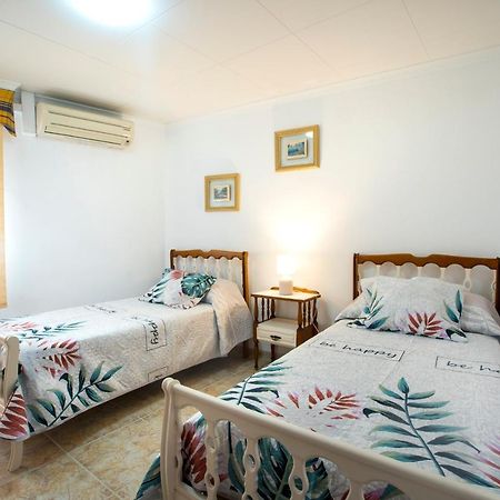 Rosabelas Alcanar Buitenkant foto
