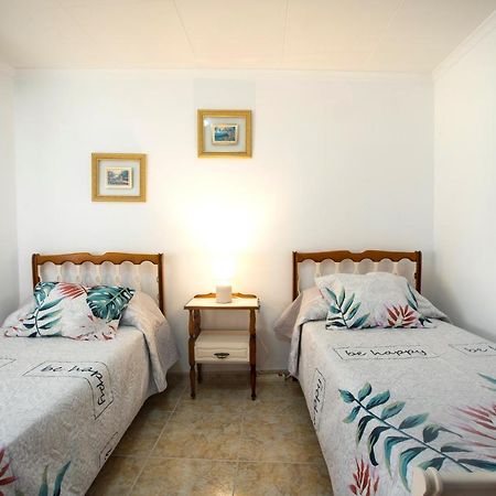 Rosabelas Alcanar Buitenkant foto