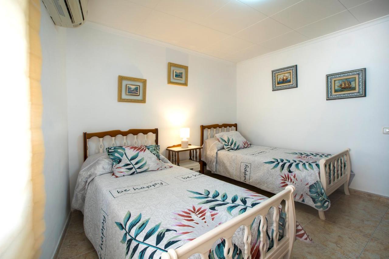 Rosabelas Alcanar Buitenkant foto