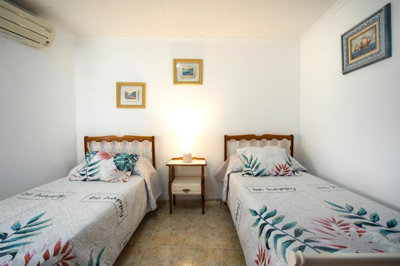 Rosabelas Alcanar Buitenkant foto